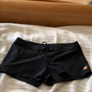 Super cute Roxy water shorts